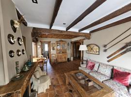 IMEDA CASA LOS PINOS, pet-friendly hotel in Sierra Nevada