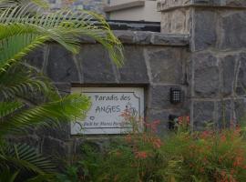 Triolet에 위치한 주차 가능한 호텔 Paradis des Anges Appartement