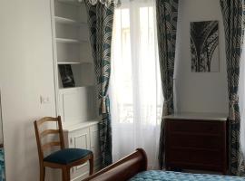 Apartment quartier St Louis - 10 mins walking Château Versailles, penginapan layan diri di Versailles