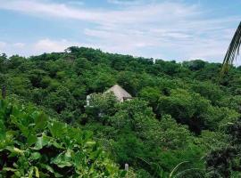 Fantastica casa en Playa Estacahuite, rumah liburan di Playa Estacahuite