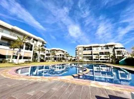 Bel Appartement à AMWAJ Beach and Resorts
