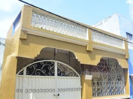 S & H Stay Home, bed and breakfast en Mysore