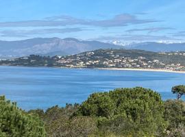 Loc a Machja Fiurita 1 ET 2, hotel u gradu 'Pietrosella'