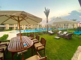 Glamorous 2BR/ Free Beach & Pool Access @ Mangroovy, El Gouna, lägenhet i Hurghada