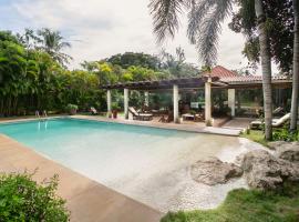 Fontana di Rosa, African Style Villa Casa de Campo, country house in La Romana