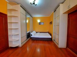 Двокімнатна квартира в центрі біля готелю Палаццо Мережа Alex Apartments Безконтакнте заселення 24-7, self-catering accommodation in Poltava