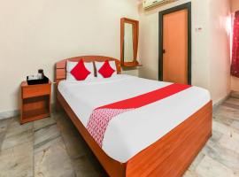 OYO Flagship The Central Guest House, Hotel in Jagannādhapuram
