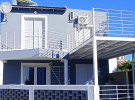 DUPLEX COMICO, hotel in Las Grutas