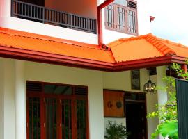 The Lotus Villa An Tours, hotel en Ambalangoda