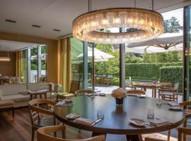 InterContinental Genève by IHG、ジュネーヴにあるジュネーヴ国際空港 - GVAの周辺ホテル