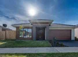 Modern 5bedrooms Clyde home