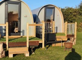 "PONY POD" at Nelson Park Riding Centre Ltd - GLAMPING POD also available the fox pod and Trailor Escapes- BIRCHINGTON, RAMSGATE, BROADSTAIRS MARGATE, tented camp en Kent