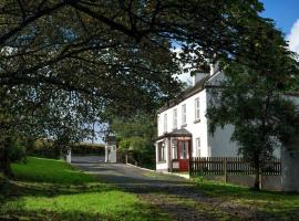 The Lodge at Heathfield House, villa i Ballycastle