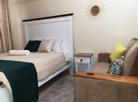 Elegant studio stays, hotel sa Kitengela 