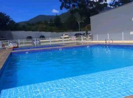 Apto na Praia de Fora - Palhoça, Hotel in Palhoça