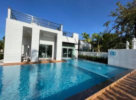 PL Cool Pool villa by Casaseaside Rayong, hotel in Ban Chak Phai