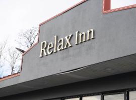 Relax Inn, hotel na may parking sa Collinsville