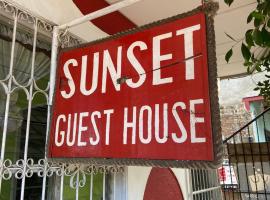 Sunset guest house, хотел в Сан Хуан дел Сур