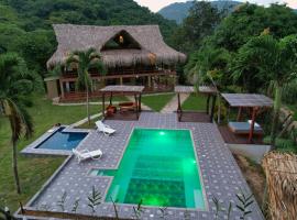 Hostal Sierra Quindío, guest house in El Fénix