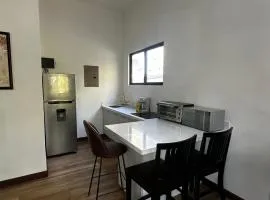 Peaceful Apartment in Tamarindo, 50m to the Beach - Sofia Apartments