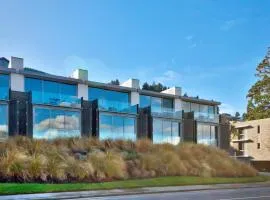 Pure Retreat Lake Views P119