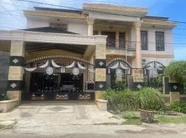 Hotel O Homestay Pakmuklis Syariah 2 Near Taman Mini Lhokseumawe