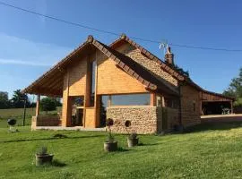 Les Perruchons ancienne grange rénovée avec soin