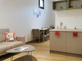 Modern renovated apt in center, appartamento a Scicli