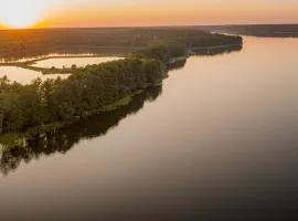 Natural Hotel w Rezerwacie z Plażą Na Wyspie