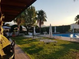 Villa Nasti Luxury Bed Taurasi Room