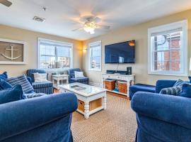 4-bedroom condo, elevator, king bed, and parking, appartamento a Ocean City