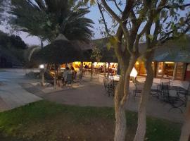 iGowati Country Hotel, pet-friendly hotel sa Khorixas