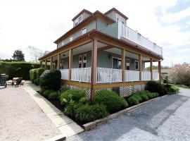 Mariner House, 3 units at First Beach close to downtown Newport, maison de vacances à Middletown