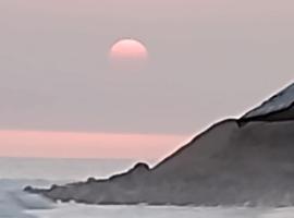 House beach treee, séjour chez l'habitant à Punta Negra