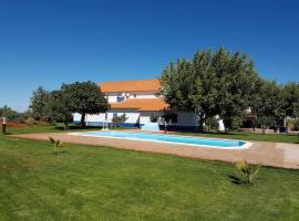 Quinta da Paz, hotel cu piscine din Borba