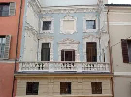 Palazzo Arrivabene B&B