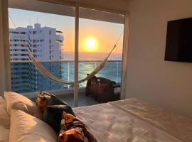 Espectacular Apartamento Frente al Mar exclusivo Resort, hotel in Puerto de Gaira