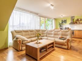 HermiinStay - apartment with sauna and hot tub, hotel com banheiras de hidromassagem em Tartu