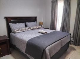 AKANI Guesthouse Cosmo city, hotel in Roodepoort