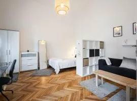 Elementa Luxe Apartment