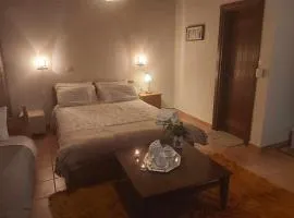 Παραδοσιακός Πέτρινος Ξενώνας Τιτνάτα