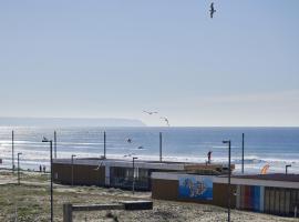 코스타 다 카파리카에 위치한 호텔 Stunning Beach Sunset View, By TimeCooler