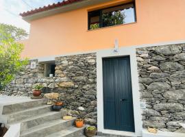 Cozy House, bed & breakfast Funchalissa