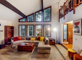 The Pony Creek Forest Retreat, hotel en North Bend