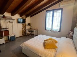 La Divina, hotel with parking in SantʼAgata Bolognese
