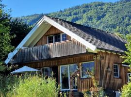 Countryhouse Lake Attersee - Sauna, Kamin, Seeblick, hotel v destinaci Unterach am Attersee