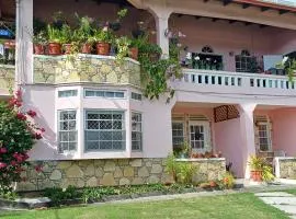 PeachBloom Tereace Inn