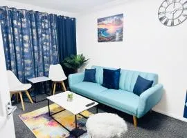 2BR*Free Parking*Off A12*Family*Contractors