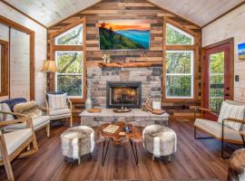 Misty Mountain Cabin, Great Smoky Mountains, villa à Sevierville