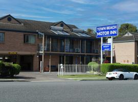 Town Beach Motor Inn Port Macquarie, motel u gradu Port Mekveri